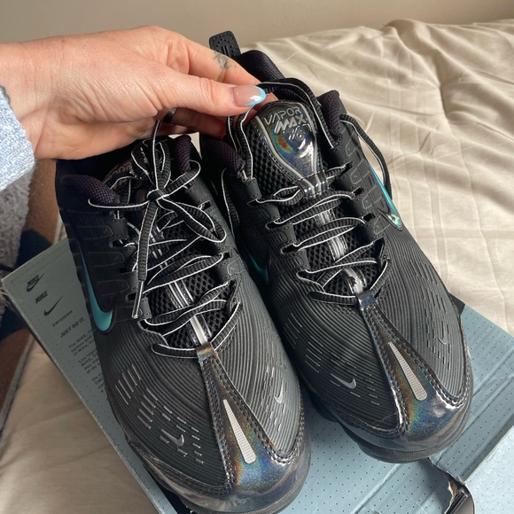 Nike vapor max 360 NEVER WORN - Picture 7 of 8